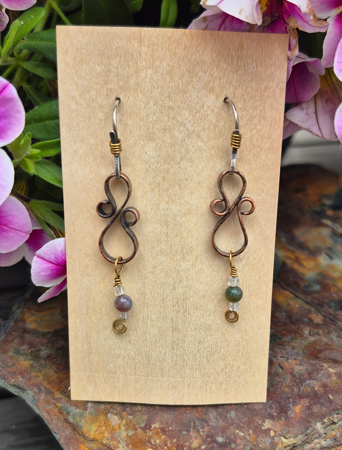 Indian Agate 4mm "8" earrings