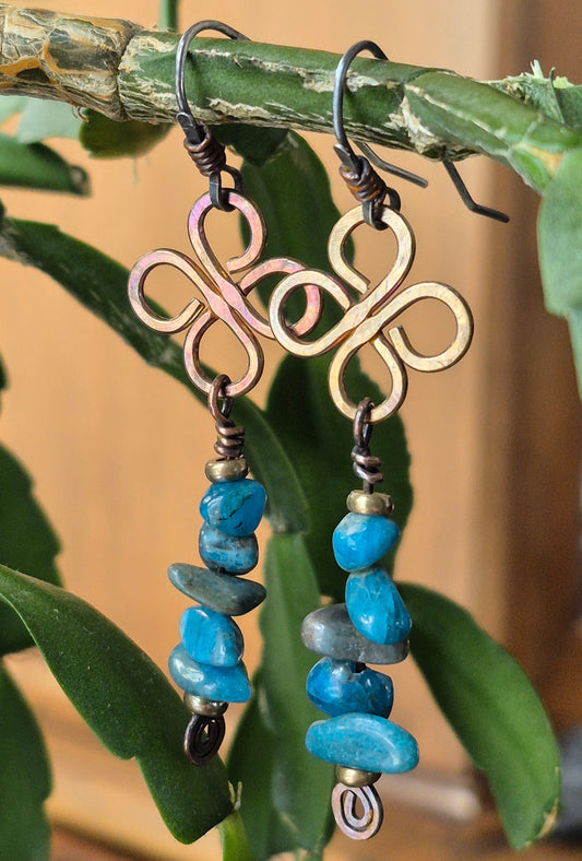 Blue Apatite with Brass Clover